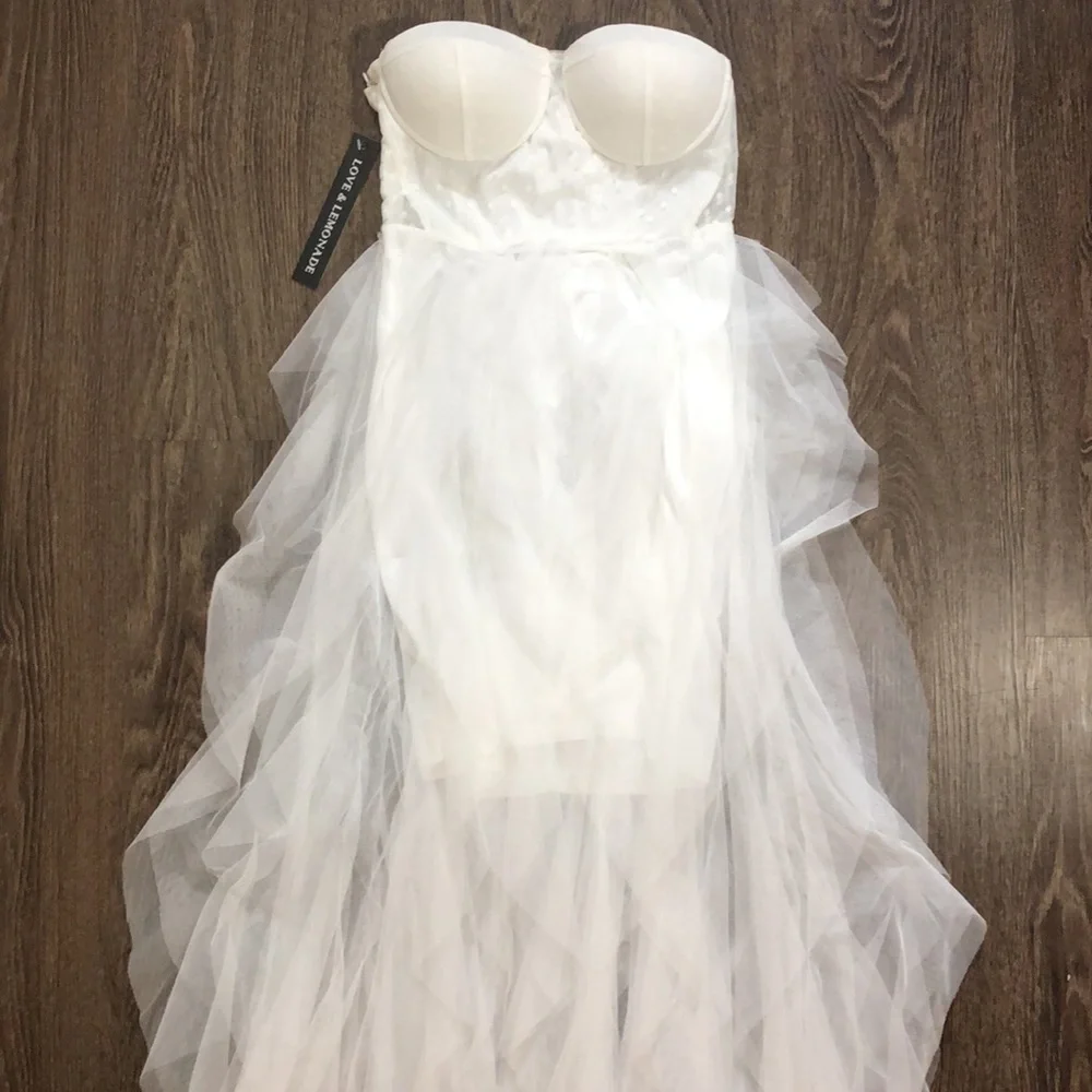 Love & Lemonade Layered Ruffle Mesh Wedding Dress - Picture 5 of 5